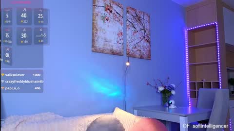 Valeri  Val    online show from October 27, 2025, 6:01 pm