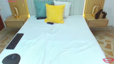 Sara online show from October 29, 2025, 1:57 pm