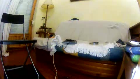 crazyboy44412345 online show from October 8, 2025, 9:23 pm