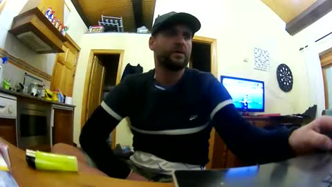 crazyboy44412345 online show from November 9, 2025, 8:12 am