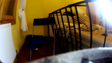 crazyboy44412345 online show from November 30, 2025, 12:53 pm