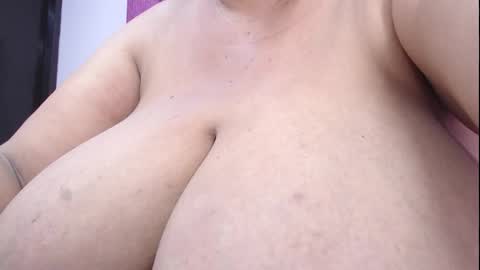 diosalinda online show from February 12, 2026, 8:15 pm