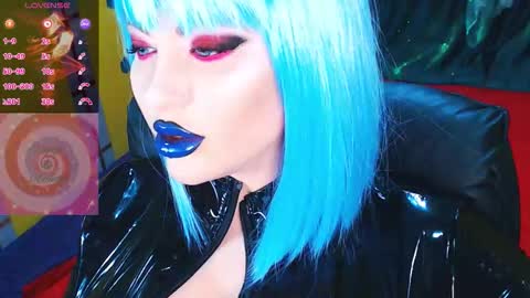 Roxy online show from November 29, 2025, 2:31 pm