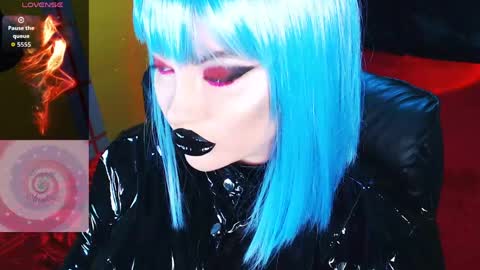 Roxy online show from March 25, 2026, 2:34 pm