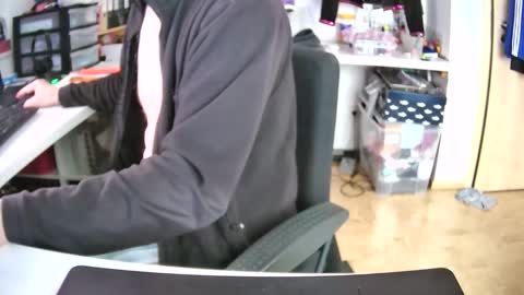 Snapshot of crazystef42 chatting on January 13, 2026, 8:19 am crazystef42 online show from January 13, 2026, 8:19 am