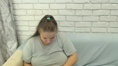 Crazyy Girl  online show from January 21, 2025, 2:48 pm