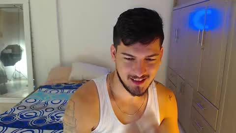 Snapshot of crazyybull chatting on October 21, 2025, 4:57 am Bull online show from October 21, 2025, 4:57 am