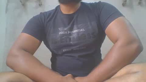 crazzy_booy online show from November 23, 2025, 3:39 am