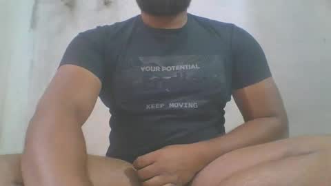 crazzy_booy online show from December 5, 2025, 3:59 am