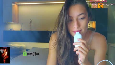 crazzy cherry online show from September 9, 2025, 10:48 am