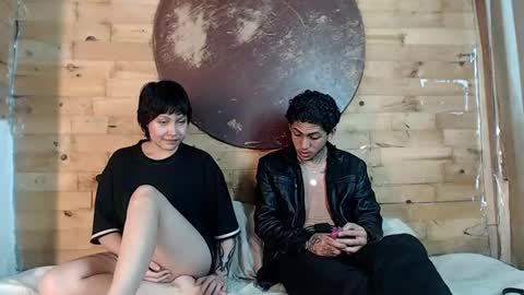  CAMILA Y SEBASTIAN online show from January 15, 2025, 1:02 am