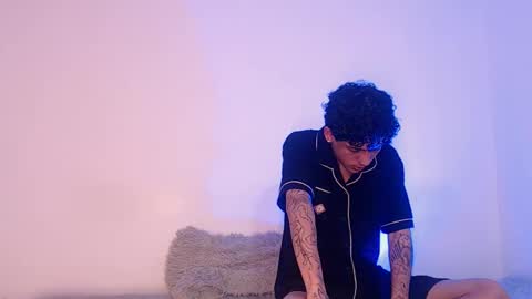  CAMILA Y SEBASTIAN online show from October 8, 2025, 11:57 pm