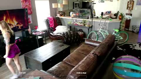 Snapshot of creamstarbaby chatting on May 29, 2026, 7:01 pm CHEETA KITTEN online show from May 29, 2026, 7:01 pm