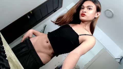 Snapshot of creamy_delilah chatting on January 14, 2026, 6:24 pm Delilah online show from January 14, 2026, 6:24 pm
