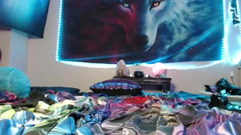 Sylvia online show from January 12, 2025, 5:03 am