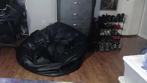 Sylvia online show from February 2, 2025, 5:32 am