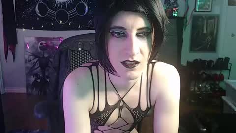 Sylvia online show from February 23, 2025, 1:13 am