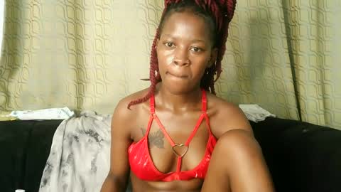 creamy_moonx online show from July 20, 2026, 2:41 pm