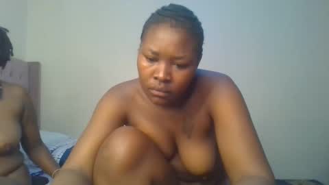 creamy_pie1 online show from April 16, 2026, 10:01 pm