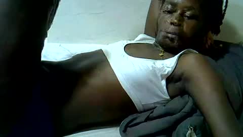 creamy_pussie online show from June 12, 2026, 9:41 am