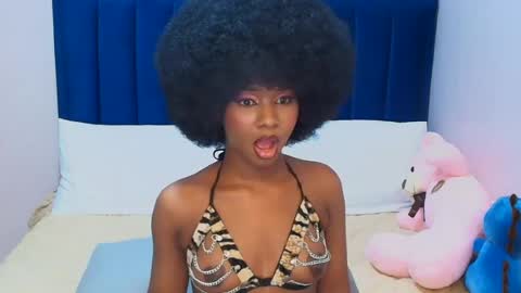 Snapshot of creamybabee chatting on June 11, 2026, 4:38 pm queen online show from June 11, 2026, 4:38 pm