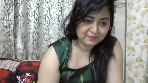 creamycum777 online show from February 6, 2025, 3:41 pm