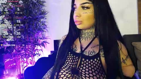 Sophie online show from April 23, 2026, 6:03 am