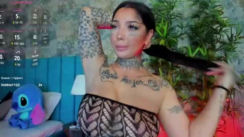Snapshot of creamyinkk chatting on June 5, 2026, 6:52 am Sophie online show from June 5, 2026, 6:52 am
