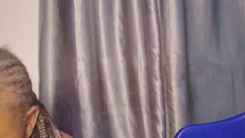 creamyposh1 online show from October 14, 2025, 9:59 pm