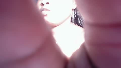 creamyposh1 online show from October 19, 2025, 7:58 pm