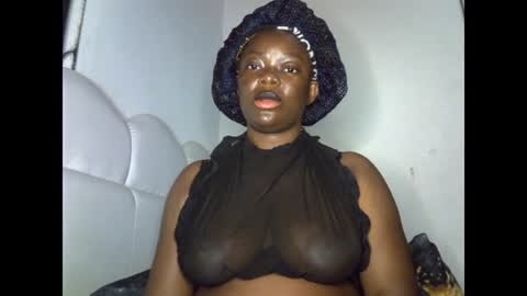Snapshot of creamypussyxx chatting on June 13, 2026, 8:29 pm creamypussyxx online show from June 13, 2026, 8:29 pm
