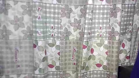 creamyxsugar online show from November 19, 2025, 6:52 pm