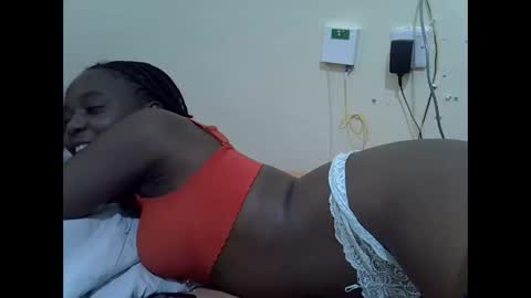 creamyypussyy online show from November 20, 2025, 12:16 pm