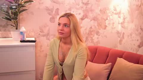 creamyyssweet online show from June 14, 2026, 5:53 am