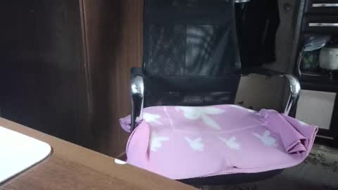 Snapshot of cremjee chatting on March 13, 2026, 2:45 pm cremjee online show from March 13, 2026, 2:45 pm