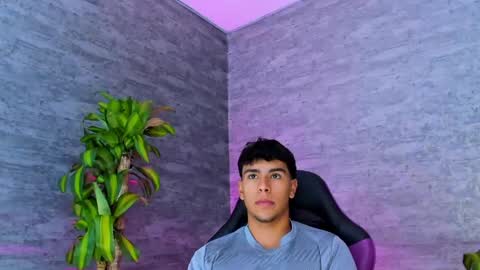 crh58_ online show from September 11, 2025, 11:27 pm