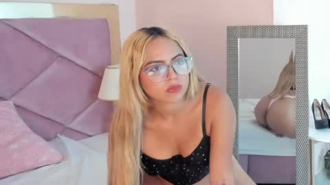 Snapshot of criistybloom chatting on May 11, 2026, 8:28 pm CristyBloom online show from May 11, 2026, 8:28 pm