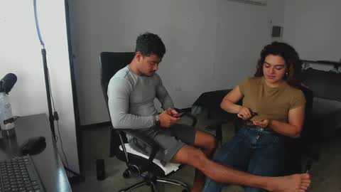 Crimson heart online show from December 19, 2024, 2:46 pm