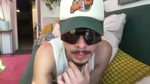 SmoothOperator online show from November 19, 2025, 8:31 pm