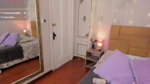 Snapshot of cris_milk chatting on July 30, 2026, 8:19 pm Cris Milk online show from July 30, 2026, 8:19 pm