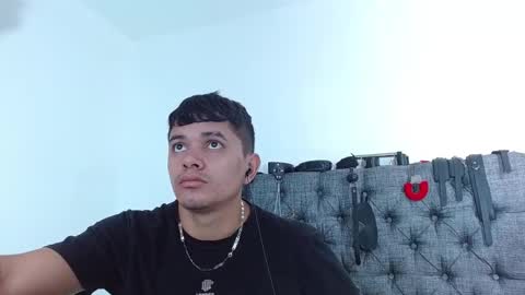 CRISANDMERY online show from February 26, 2025, 2:57 pm