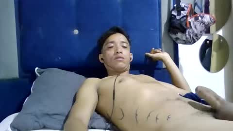 crisespitia25 online show from April 19, 2026, 1:54 pm