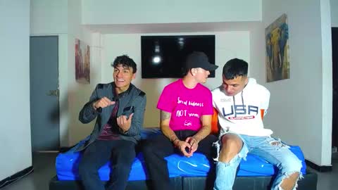 crismens online show from September 13, 2025, 5:57 pm