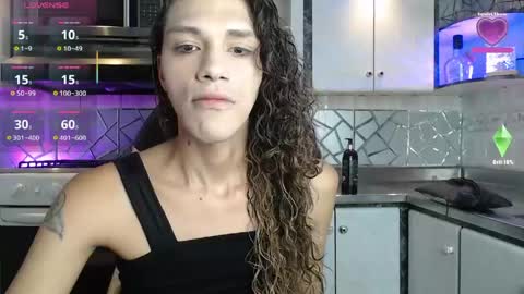 Snapshot of crisozzz chatting on May 10, 2026, 5:40 pm Cristina Onazis online show from May 10, 2026, 5:40 pm