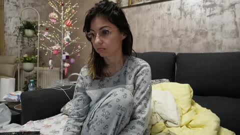crissy_love online show from January 13, 2025, 5:01 am