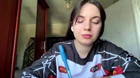 Snapshot of cristabonifer chatting on July 20, 2026, 10:39 am Annie online show from July 20, 2026, 10:39 am
