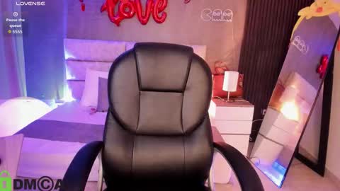 cristal__adams online show from February 12, 2026, 11:49 am