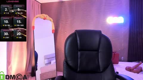 cristal__adams online show from April 2, 2026, 12:03 pm
