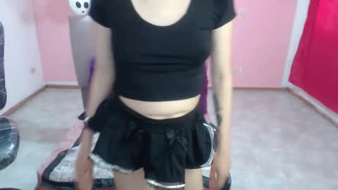 Cristal online show from October 8, 2025, 4:37 pm