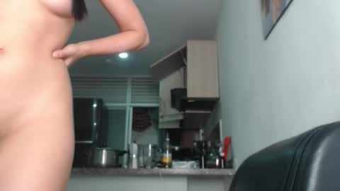 cristal beautiful online show from September 19, 2025, 11:22 am